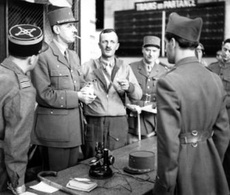 image: 1940-1944 : de Gaulle seul contre tous