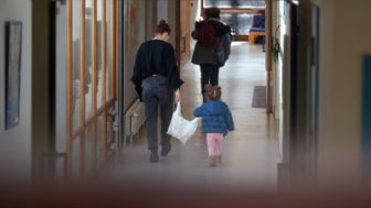 image: Bébés placés, la vie devant eux