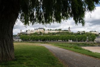 image: Chinon : la forteresse aux trois châteaux